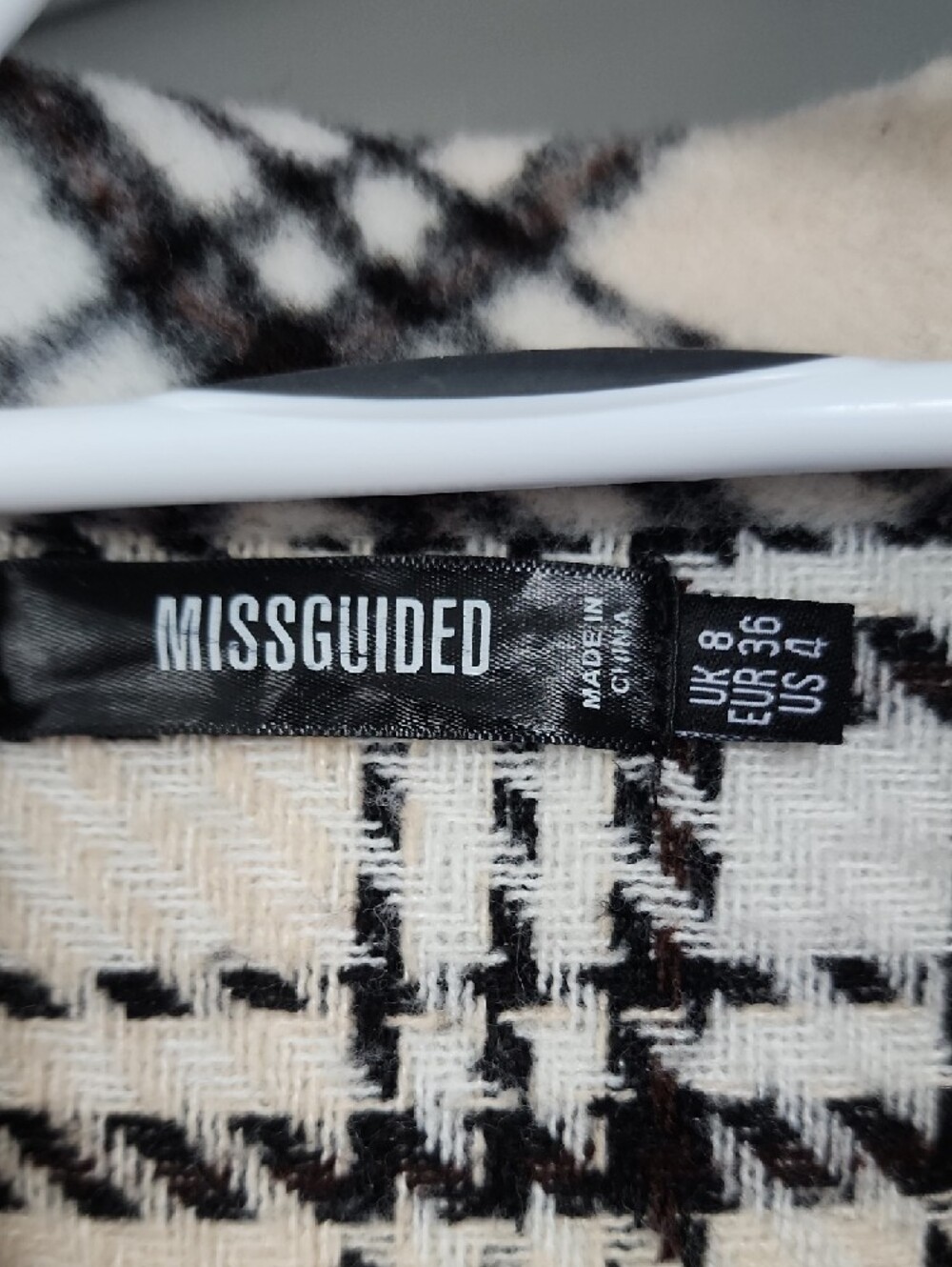 Missguided Black and Cream Checked Shacket US 4 - Picture 2 of 5